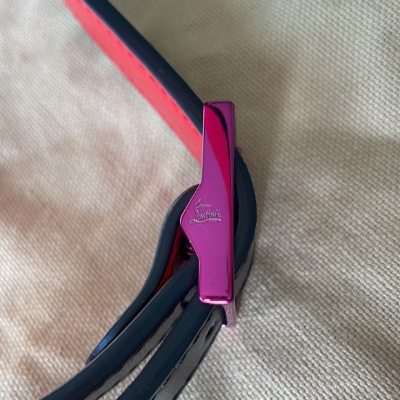 Christian louboutin Carasky hobo courones black leather bag $1890 - Picture 8 of 14